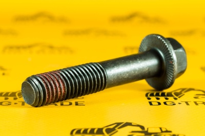 Болт крепления главной шестерни JCB 826/01060 (2)